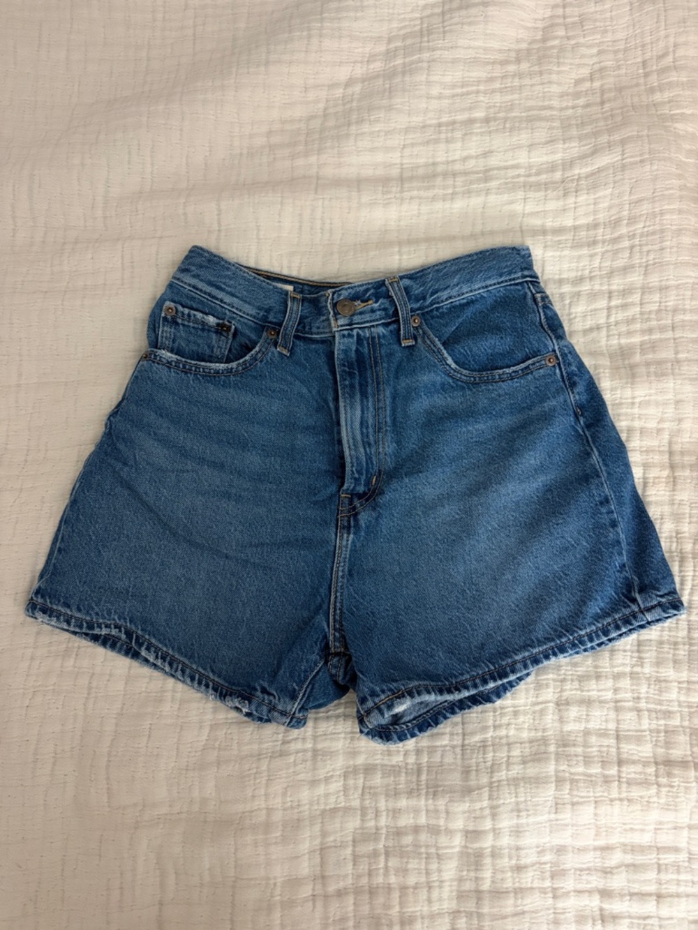 LEVI’S High-Rise Loose Blue Denim Women's Shorts